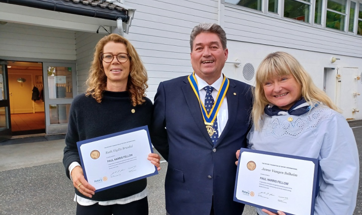 Rotary-heder til Janne Vangen Solheim og Ruth Vigdis Brusdal